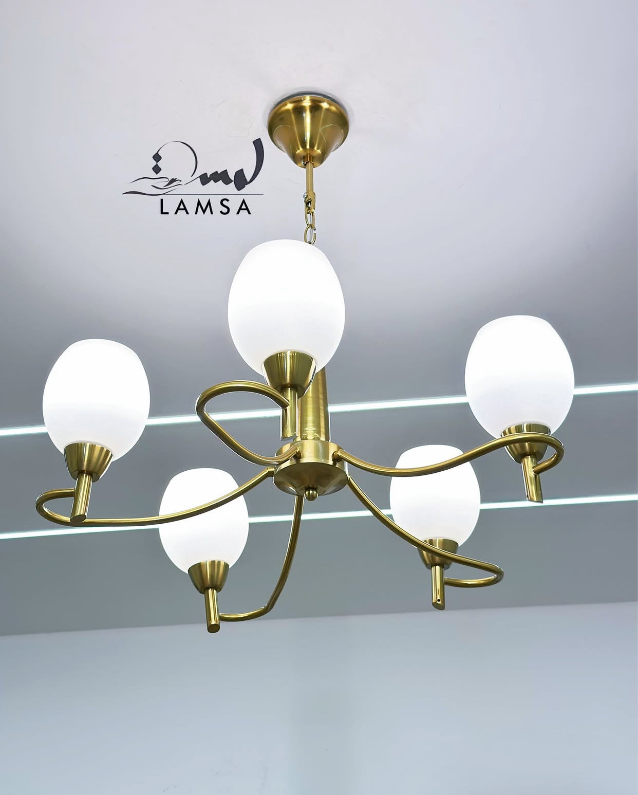 Lustre Chandelier "doré " 3 abat-jour
