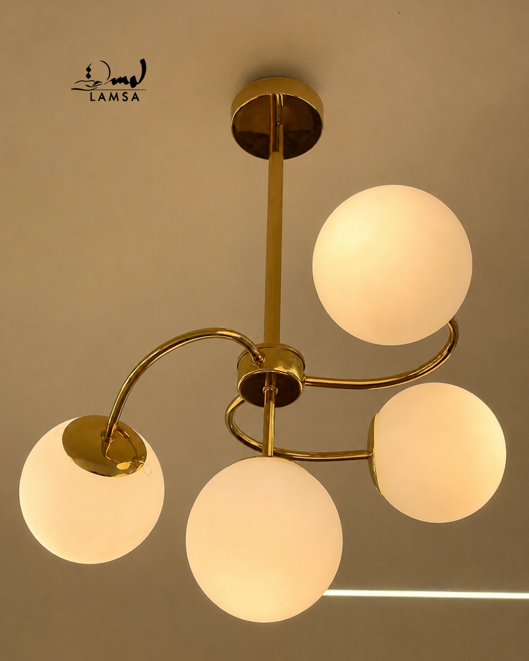 Lustre Chandelier "Doré"et "Noir" 4 abat-jour