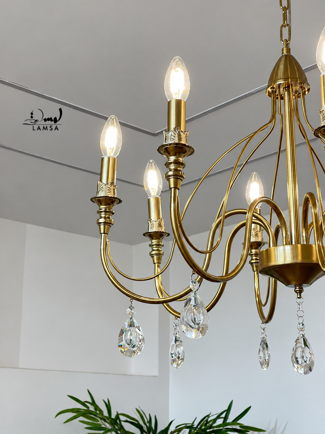 Lustre Chandelier  "Doré" 6 et 8 abat-jour