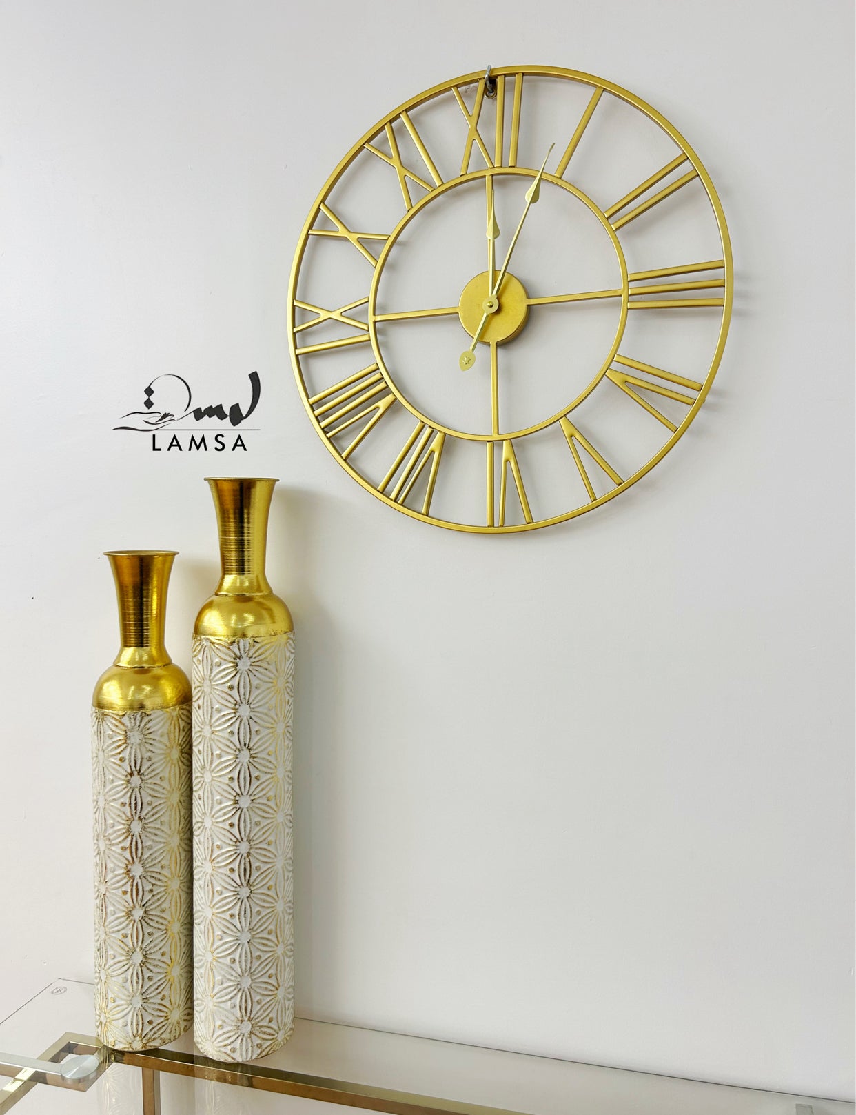 Vase " BOURGEOIS" Métal Doré Décoré