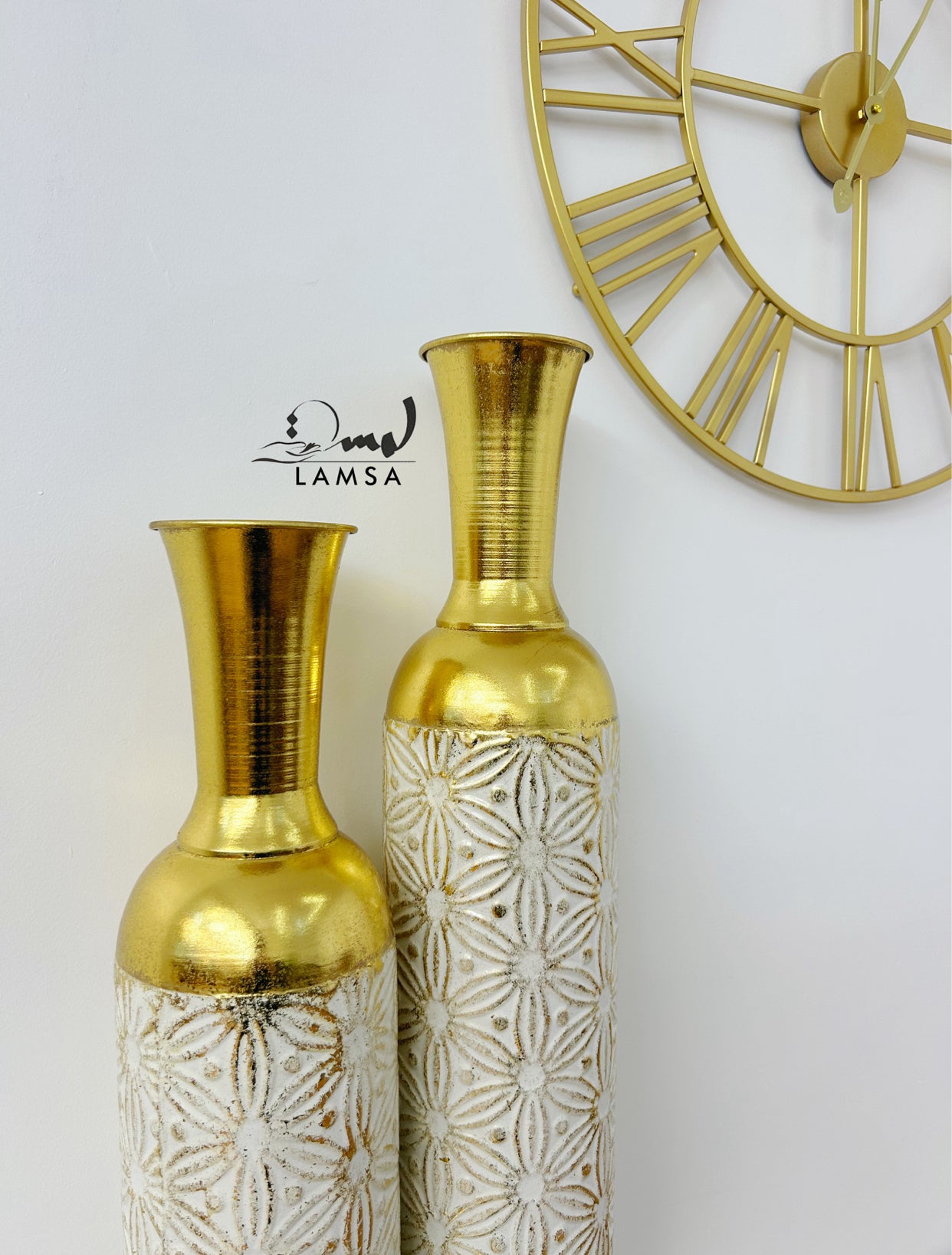 Vase " BOURGEOIS" Métal Doré Décoré